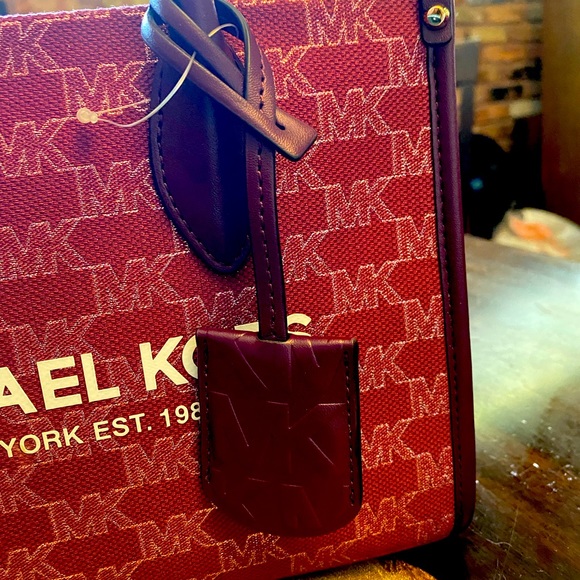 New with Tags - Michael Kors combination purse and wallet. - Picture 5 of 15